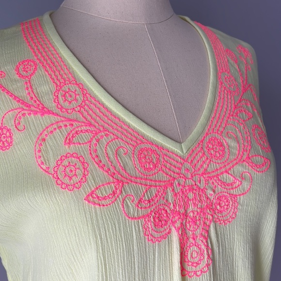 Lilly Pulitzer Neon Yellow Blouse Pink Embroidery with Tassels - Picture 4 of 7